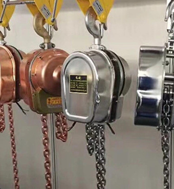 不銹鋼電動葫蘆摩擦產(chǎn)生粉塵顆粒的問題該怎么解決